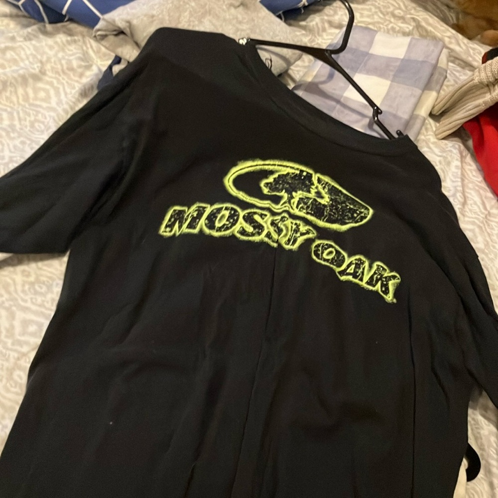 Mossy Oak long sleeve shirt